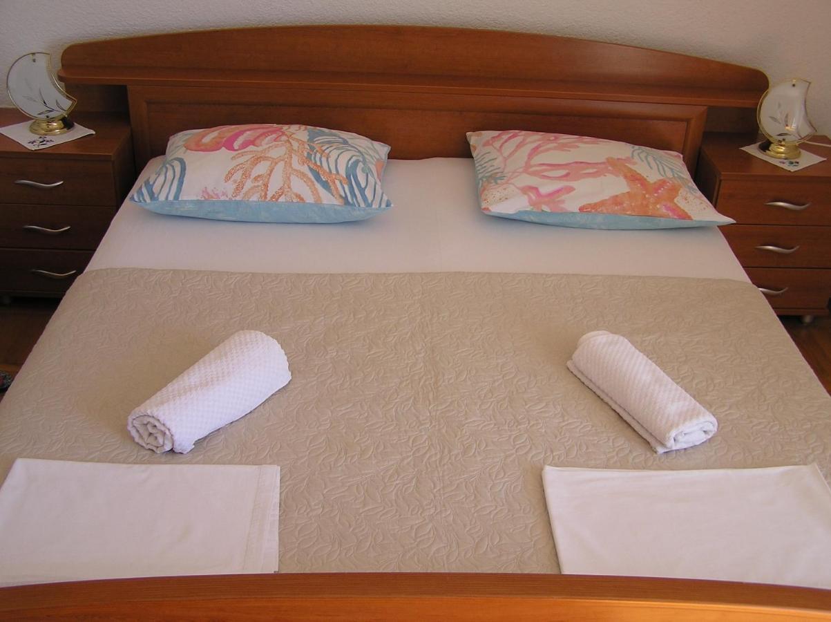 Guest House Adria セニ エクステリア 写真