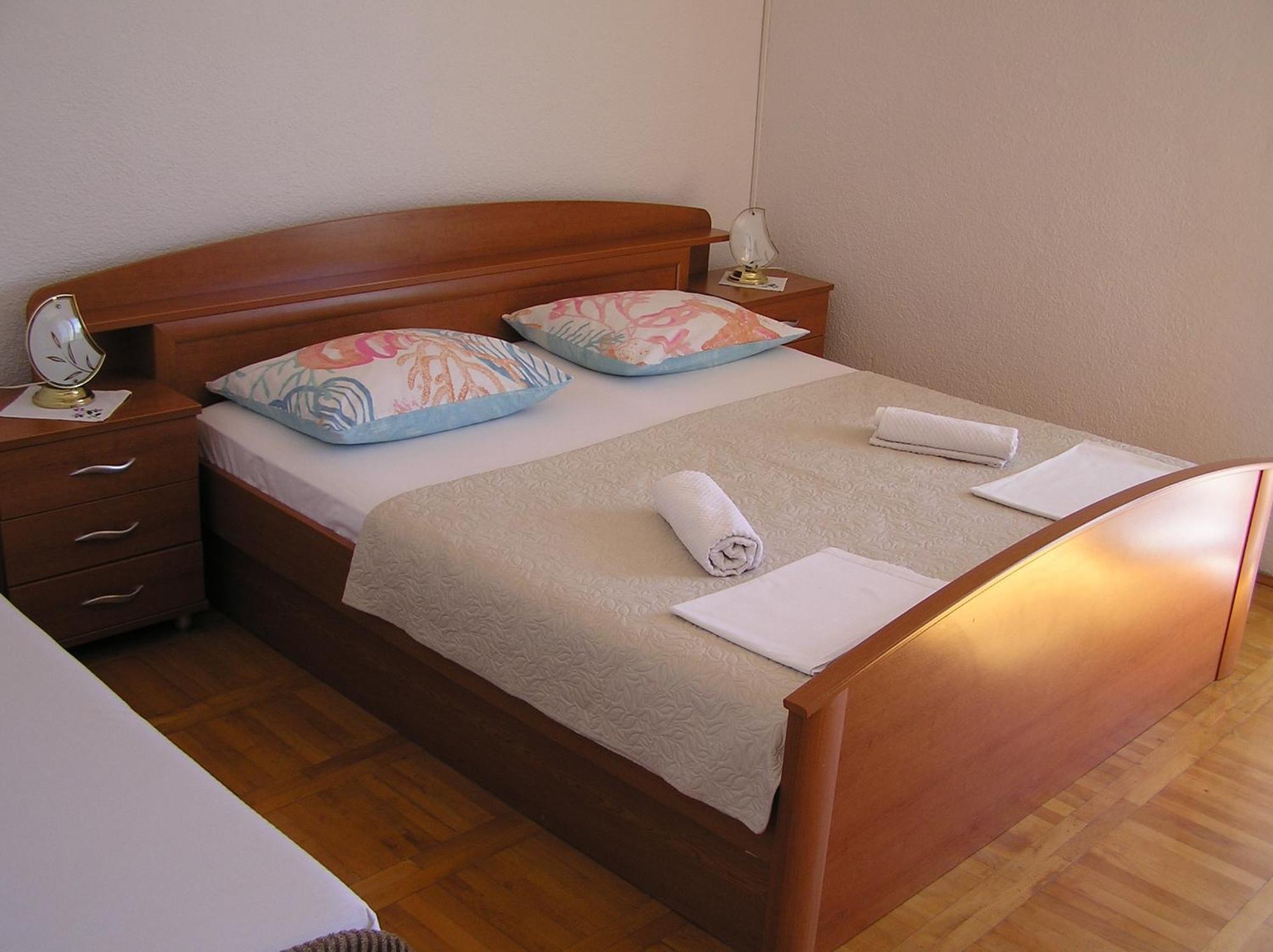 Guest House Adria セニ エクステリア 写真